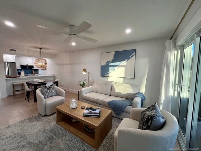 Photo - 484 NE Plantation Rd Unit 4102