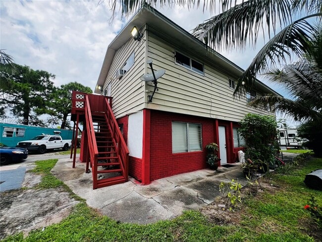 Photo - 2655 SE Carroll St Unit 8