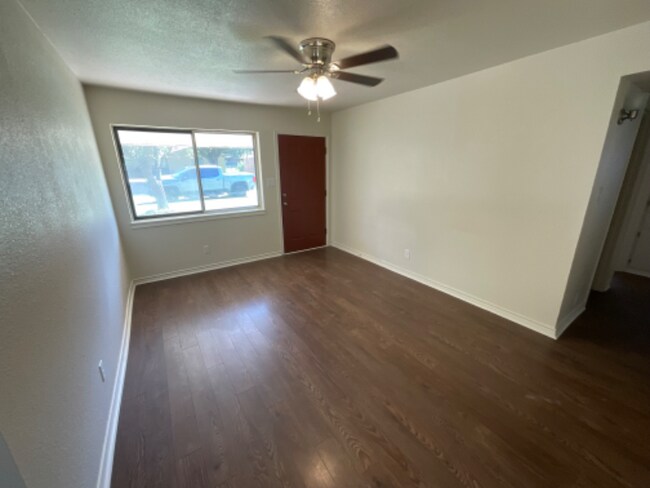 Photo - 1007 W Louisa Ave