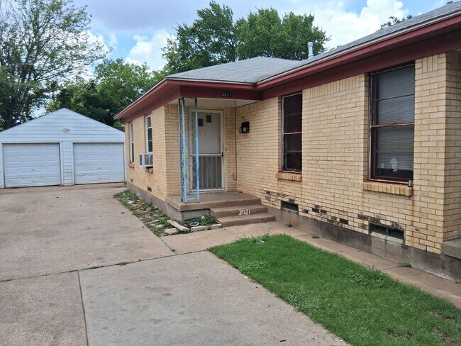 3019-3021 Avon St.