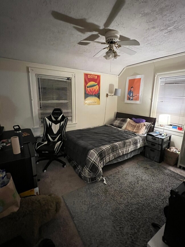 Photo - 1834 Woodland Ave