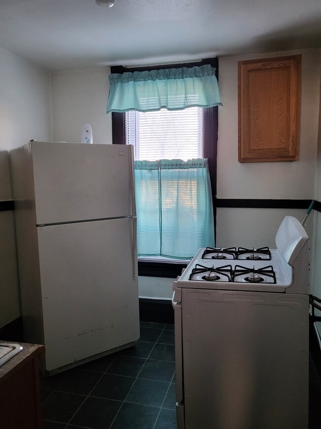 Refrigerator and stove not included - 2350 N Holton St Unit 2352