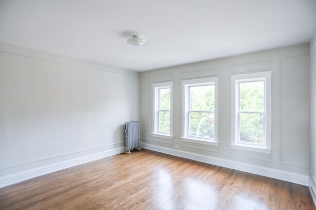 Photo - 2659 N Spaulding Ave Unidad 222