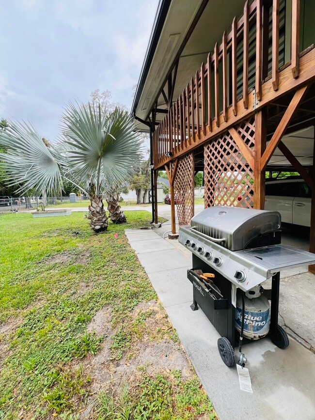 1925 Maydell Dr Unit 2