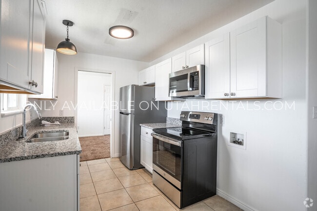 Building Photo - 2045 S State St Rental