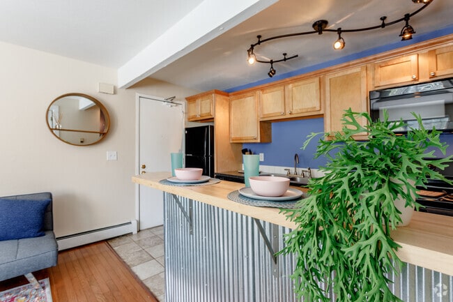 1HAB, 1BA - 425 ft² - Buffalo Canyon