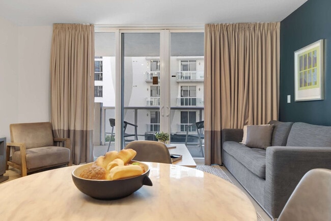 Photo - 1700 SW 2nd Ave Unidad ID1272328P