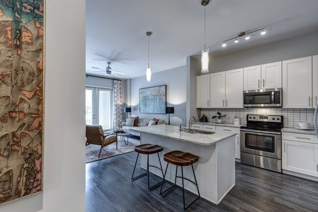1400 Chestnut