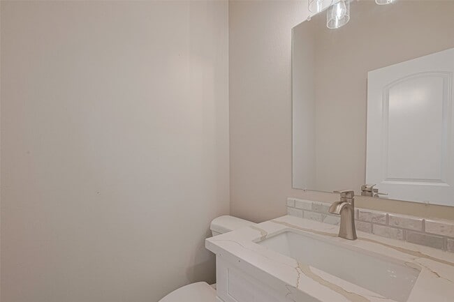 Photo - 2414 Sam Wilson St