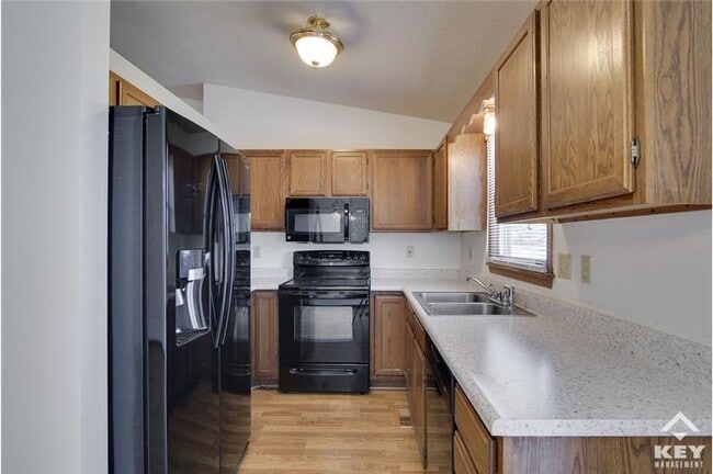 Photo - 2310 N Ridgewood Dr