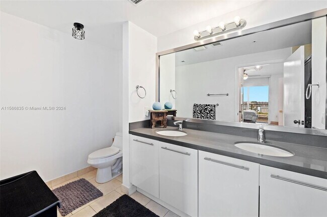 Photo - 90 SW 3rd St Unit 2406