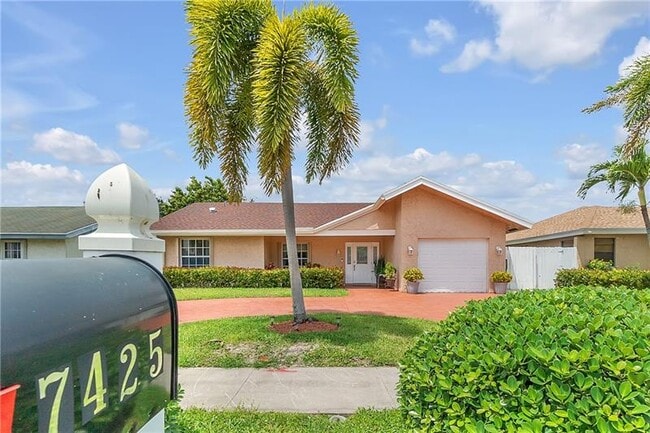 Building Photo - 7425 SW 14th Ct Rental