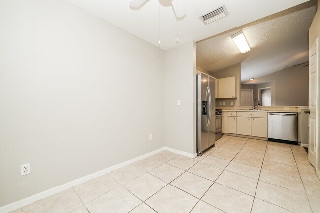 Photo - 6713 Summer Cove Dr