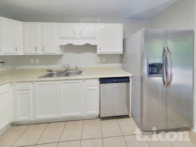 Photo - 405 Magnolia Dr