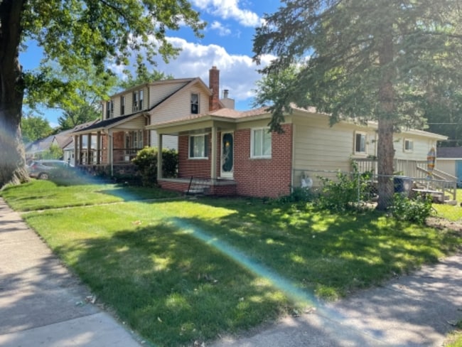 Photo - 18715 Gaylord House