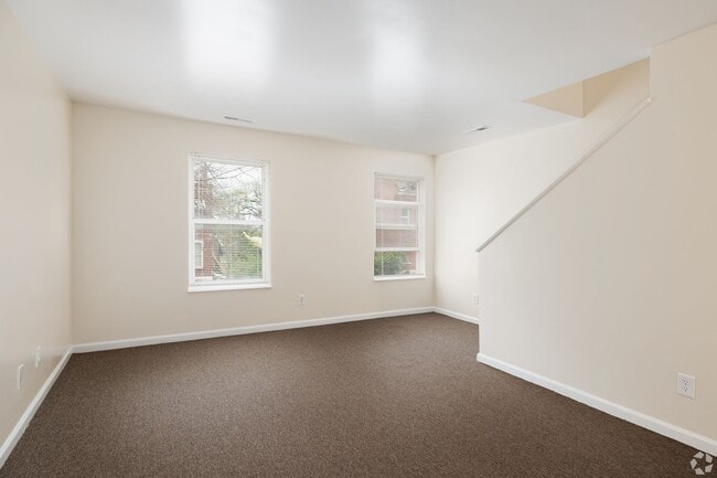 Photo - College Hill Apartments