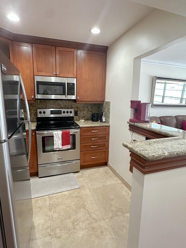 Photo - 14 Westbury E Unit 14