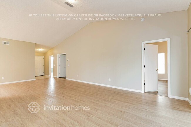12535 Newfield Dr