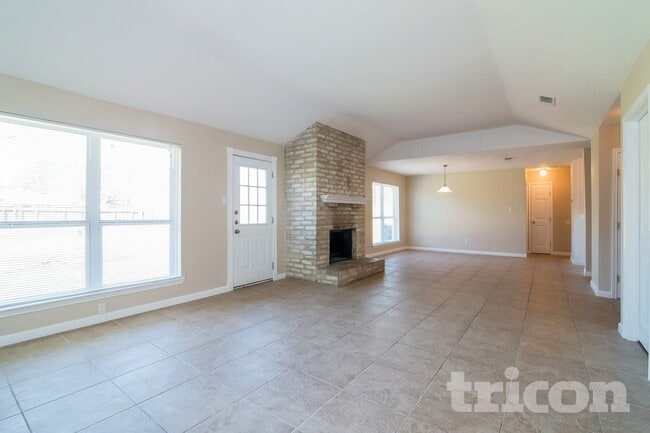 24006 Tayloe House Ln