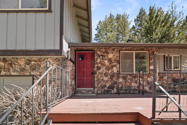 Photo - 383 Catalina Rd