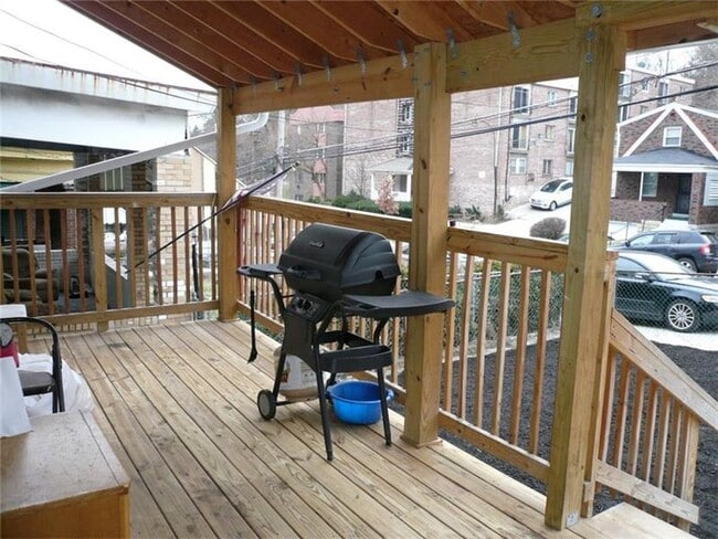 Photo - 154 Robinson St