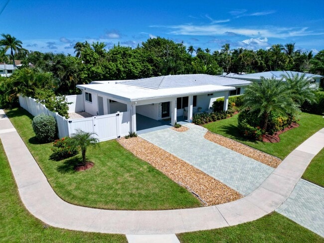 Photo - 301 NE 23rd St