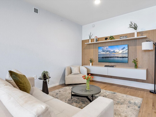 Building Photo - 398 NE 5th St Unit ID1283026P Rental