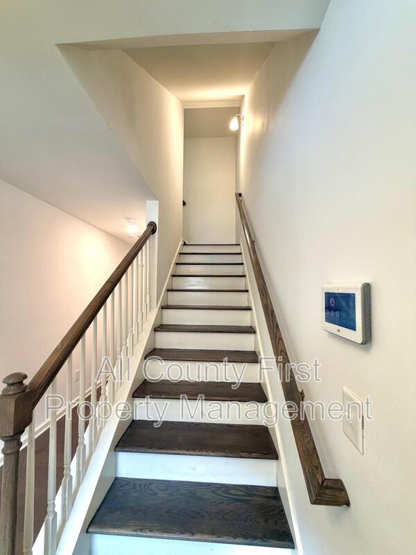 Photo - 887 Society Cir