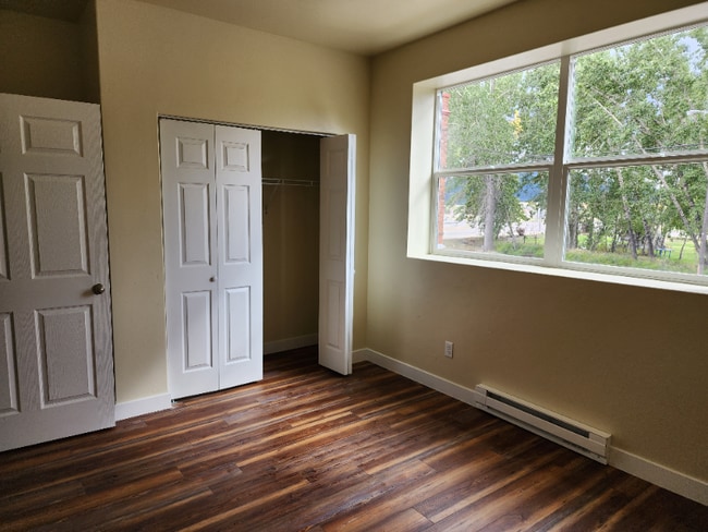 Photo - 311 S Main St Unidad #17