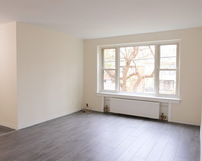 Photo - Montgomery Apartments