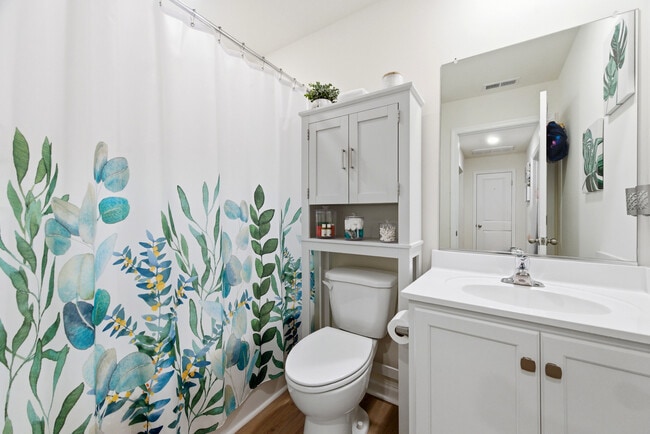 Photo - 1615 Independence Blvd