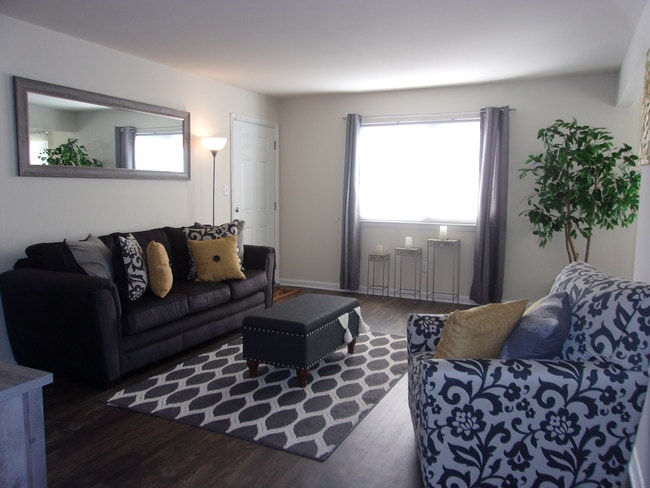 Sherwood Forest Apartments