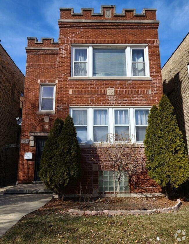 Building Photo - 5326 W Foster Ave Unit 1 Rental