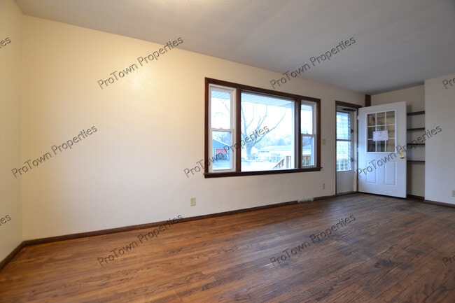 Photo - 125 Saint Joseph Ave