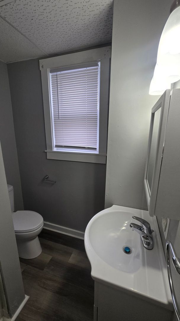 Photo - 904 W Main St Unit Apt. # 2