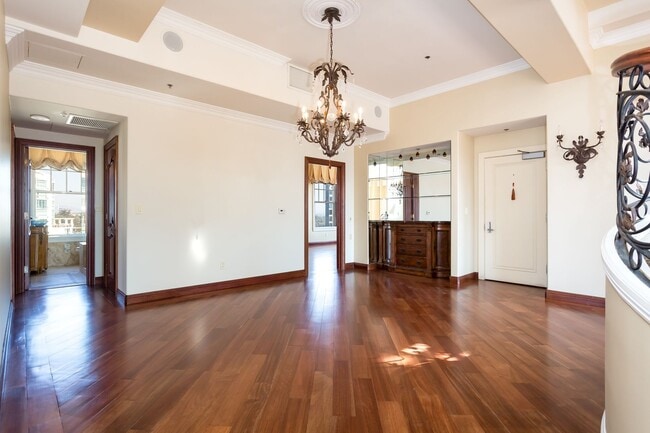 Photo - 702 Ash St