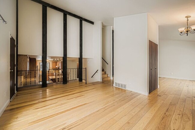 Photo - 1109 Panorama Dr