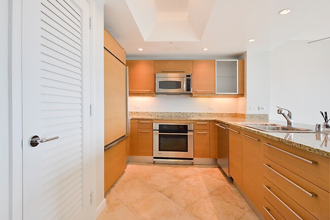 Photo - Turnberry Towers 3203- Strip/LVCountryClub/City/Mtn Views from this Stunning 1Bd/1.5Ba Residence