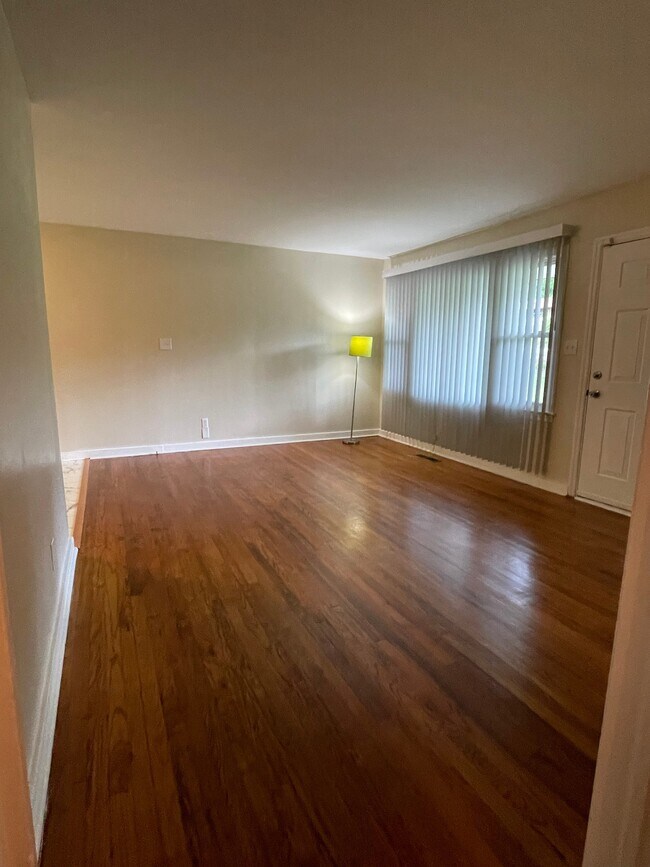 Photo - 2316 Martin Rd