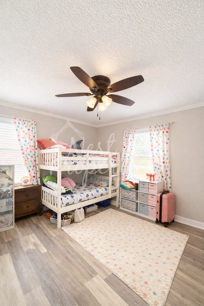 Photo - 1458 Ilex St