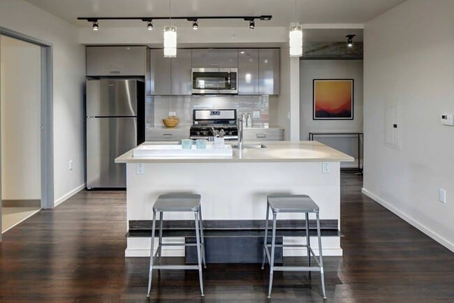 Photo - Kinects Tower