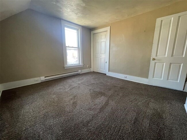 Photo - 2672 Myrtle St