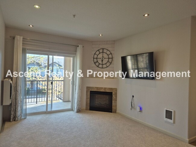 Photo - 2Bed/2Bath Tanasbourne Condo Quiet Location MiniSplit AC Assigned Parking Space Water & Garbage I...