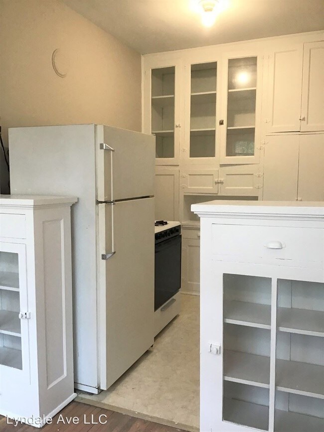 Photo - 2544 Harriet Ave