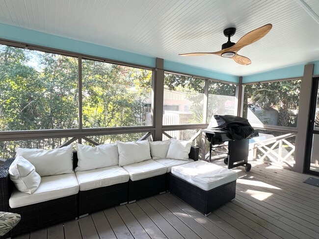 Photo - 201 Lovell Ave