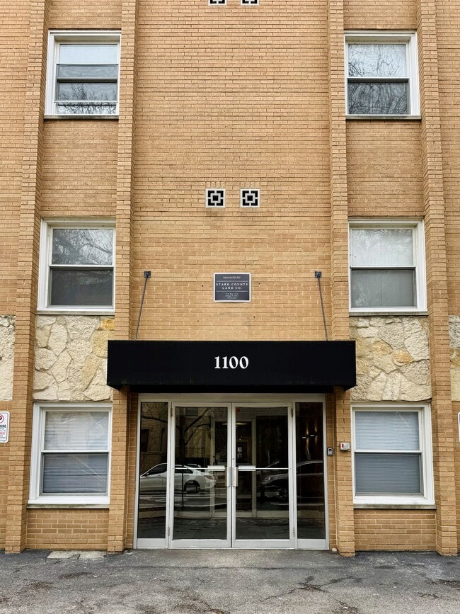 1100 Church St