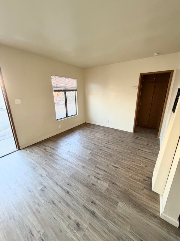 Photo - 8123 Otis St