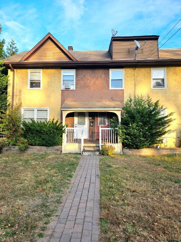 Photo - 705 Chestnut St Townhome