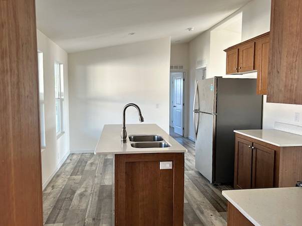 Photo - 700 S Shafter Ave