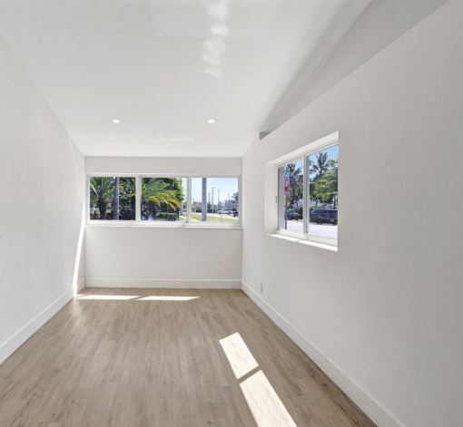 Photo - 843 SW 20th St